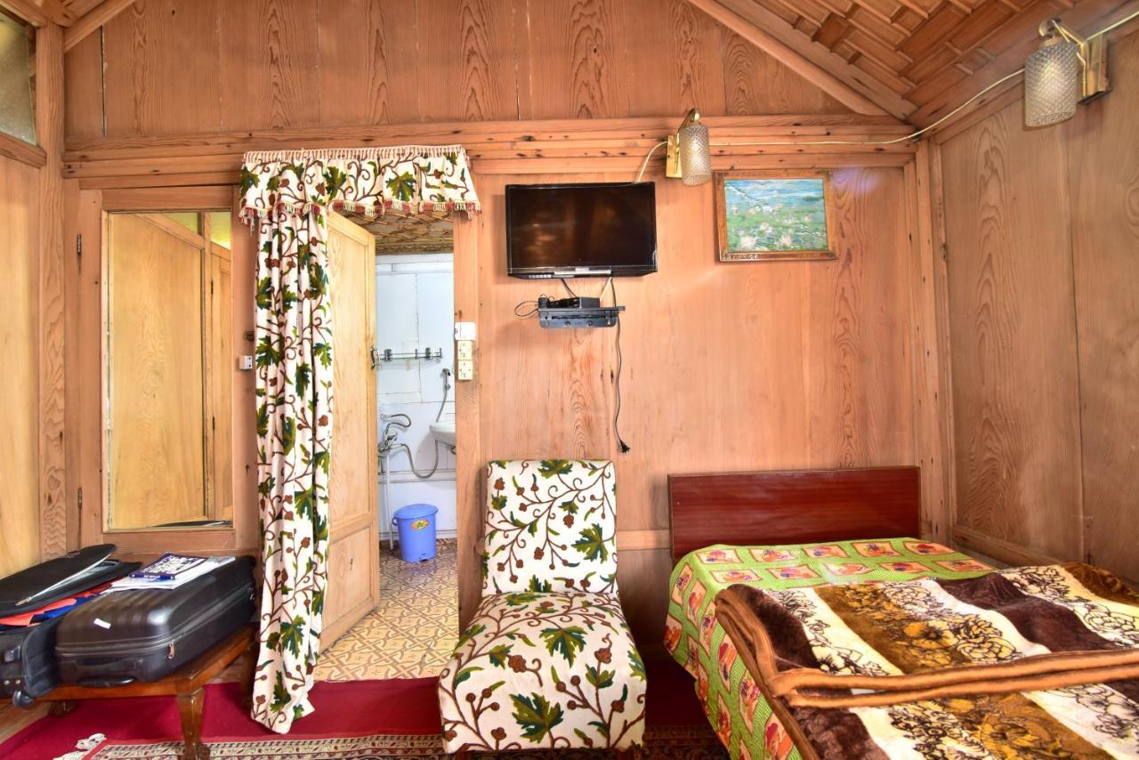 Houseboat Zaindari Palace Srīnagar Dış mekan fotoğraf