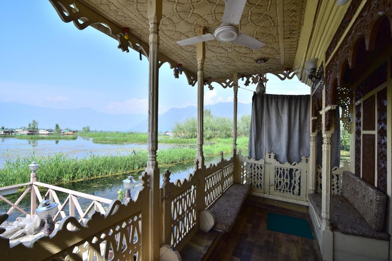 Houseboat Zaindari Palace Srīnagar Dış mekan fotoğraf