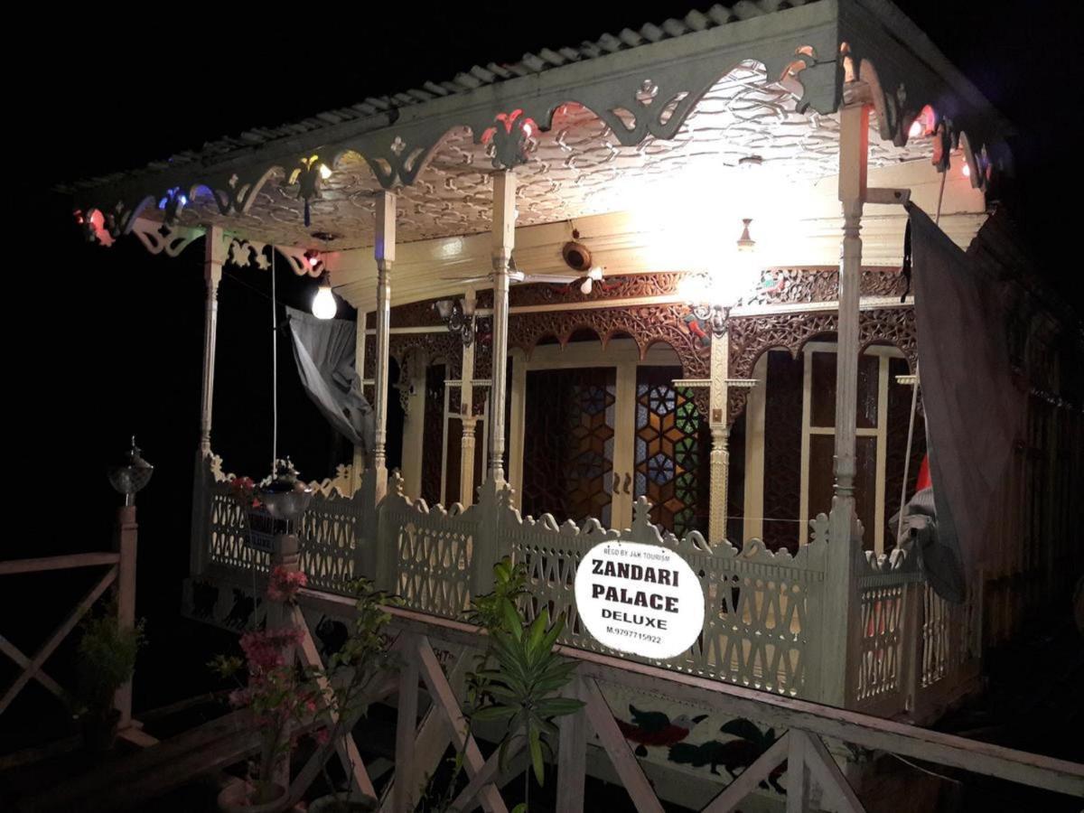 Houseboat Zaindari Palace Srīnagar Dış mekan fotoğraf
